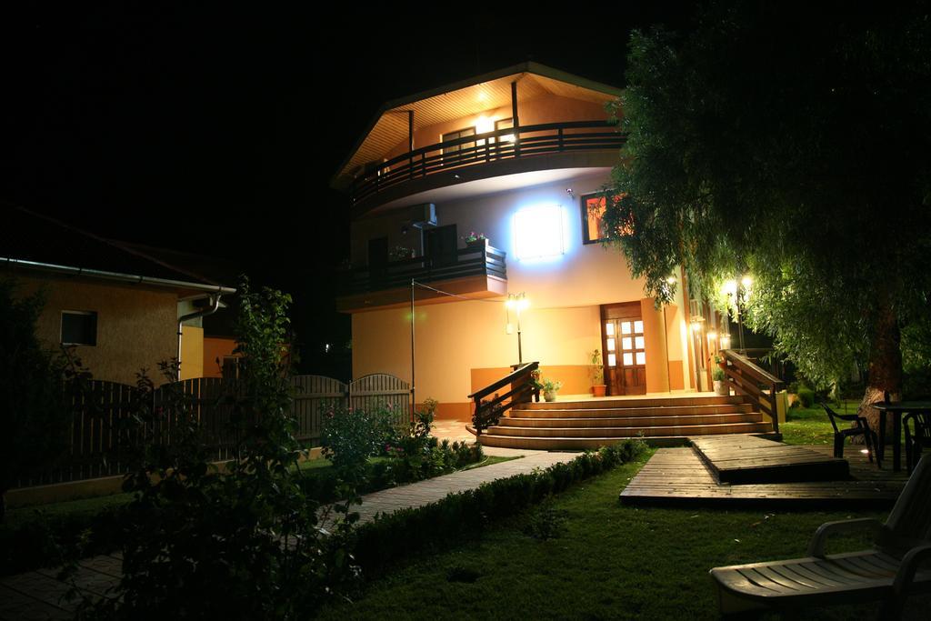 Vila Delta Travel - Mila 23 Mila Douăzeci şi Trei Eksteriør billede